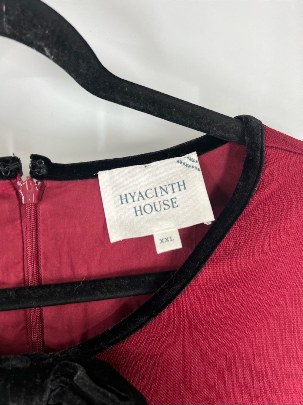 Hyacinth House Tuckernuck Sleeveless Bow-Front Sheath Dress - Picture 6 of 10